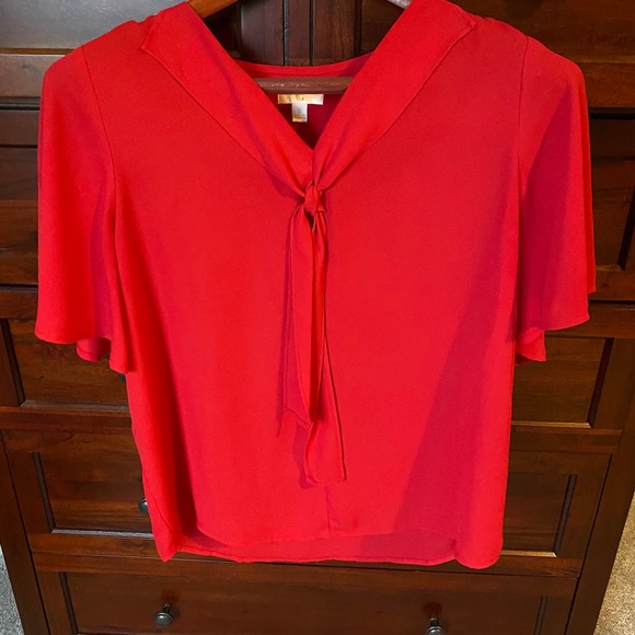 Tops - Picture 16 of 16